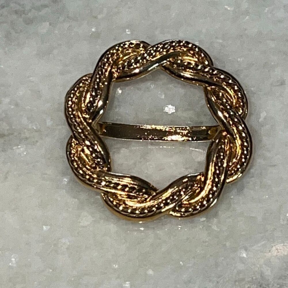 Vintage, Gold Toned Scarf Clip Braided Twisted Wreath Accessory